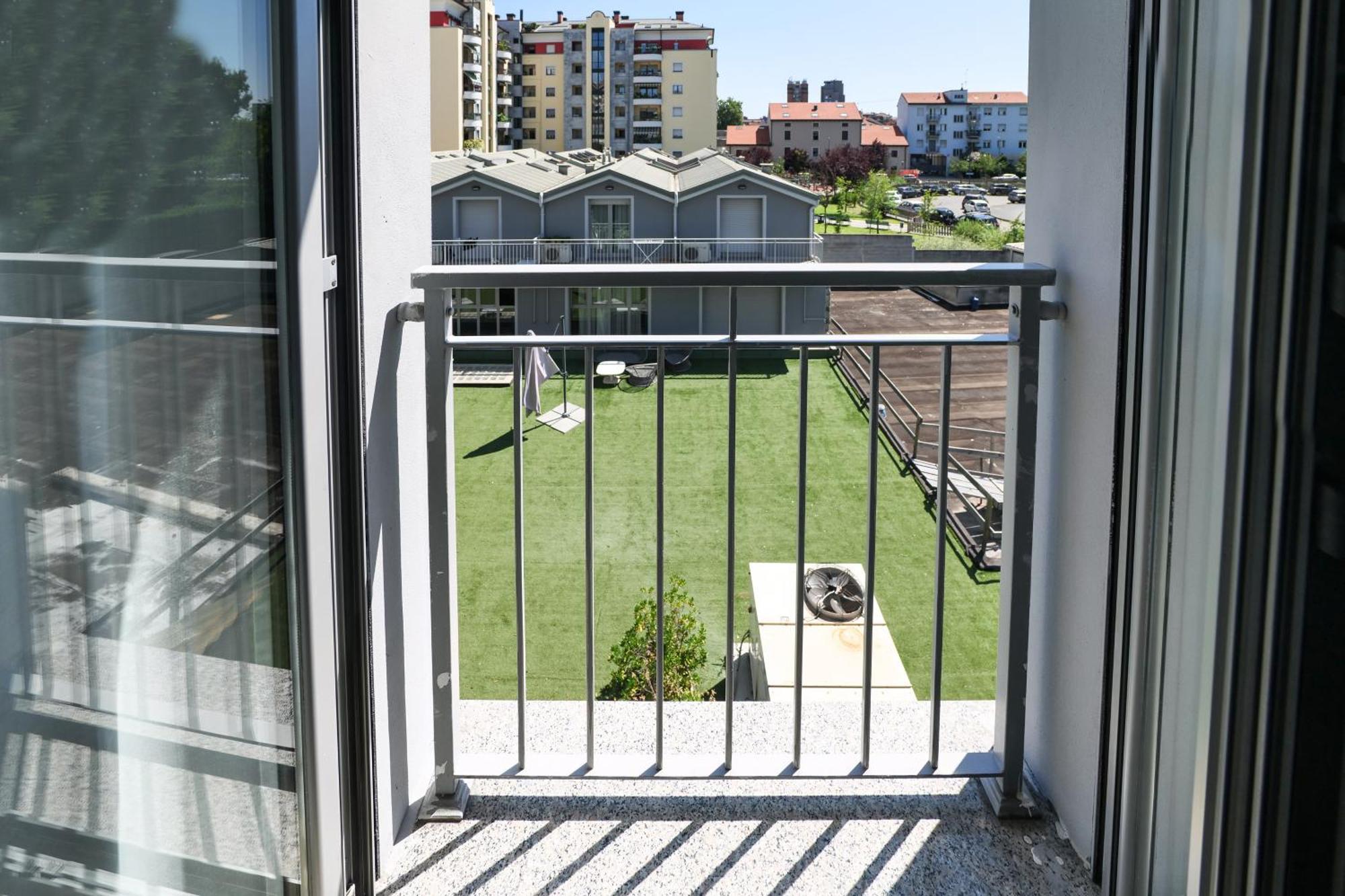 Appartement Primopiano - Bonomi à Milan Extérieur photo
